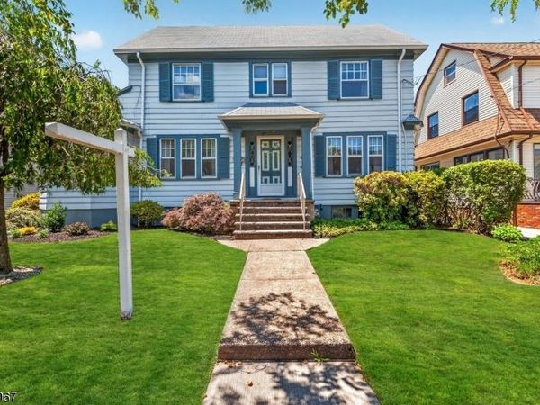 132 Hillside Rd, Elizabeth, NJ 07208