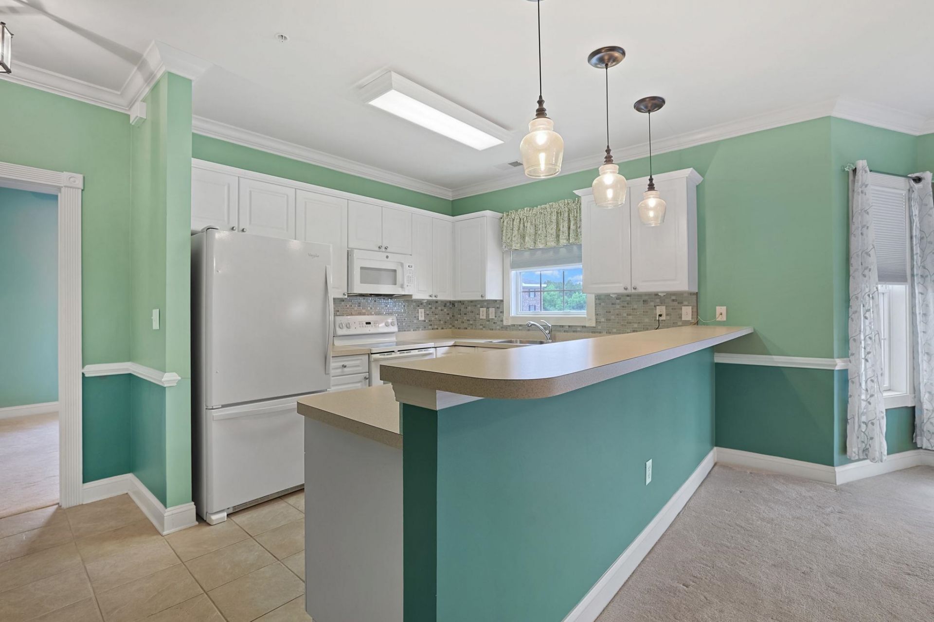 4875 Luster Leaf Circle  Photo 10