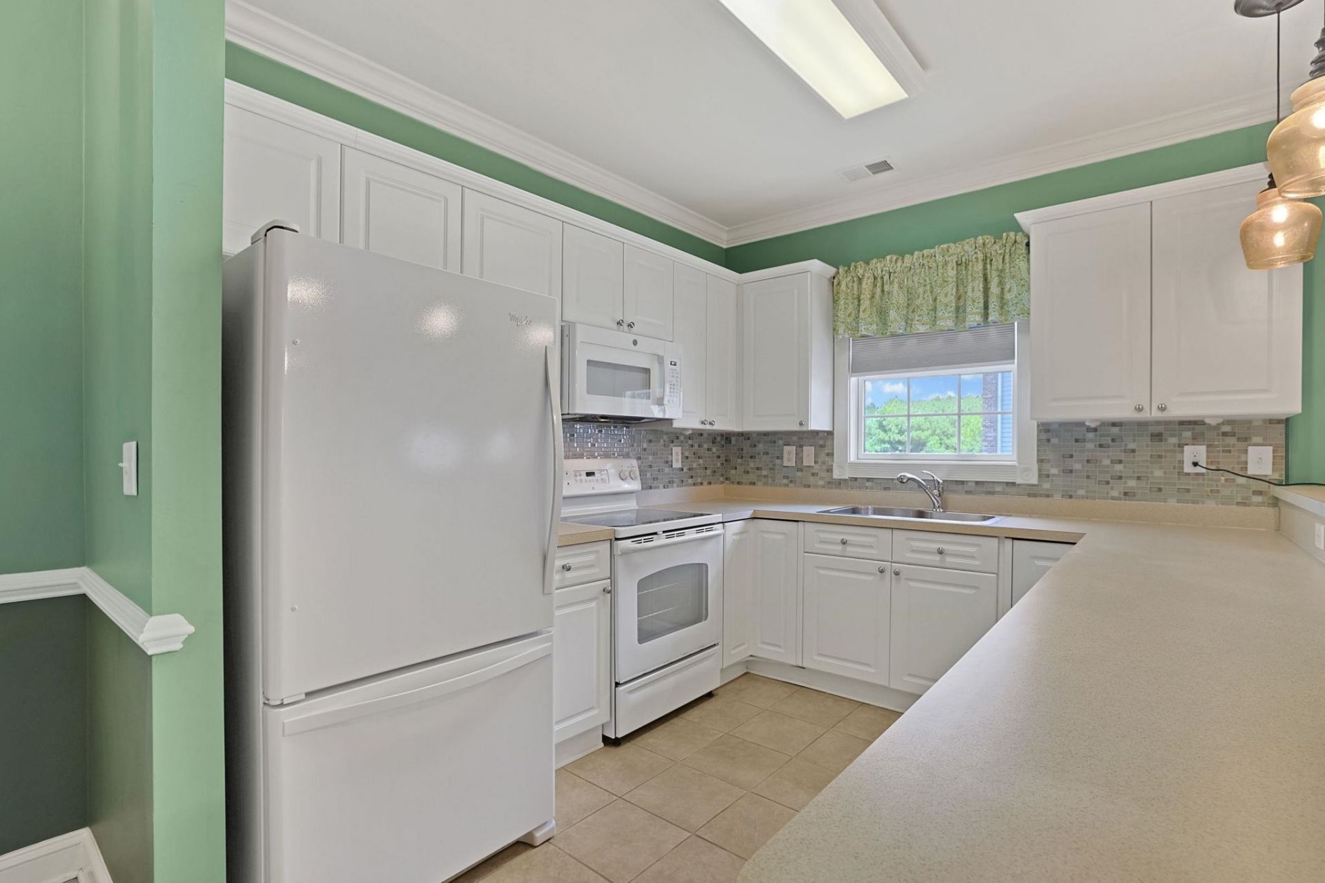 4875 Luster Leaf Circle  Photo 11
