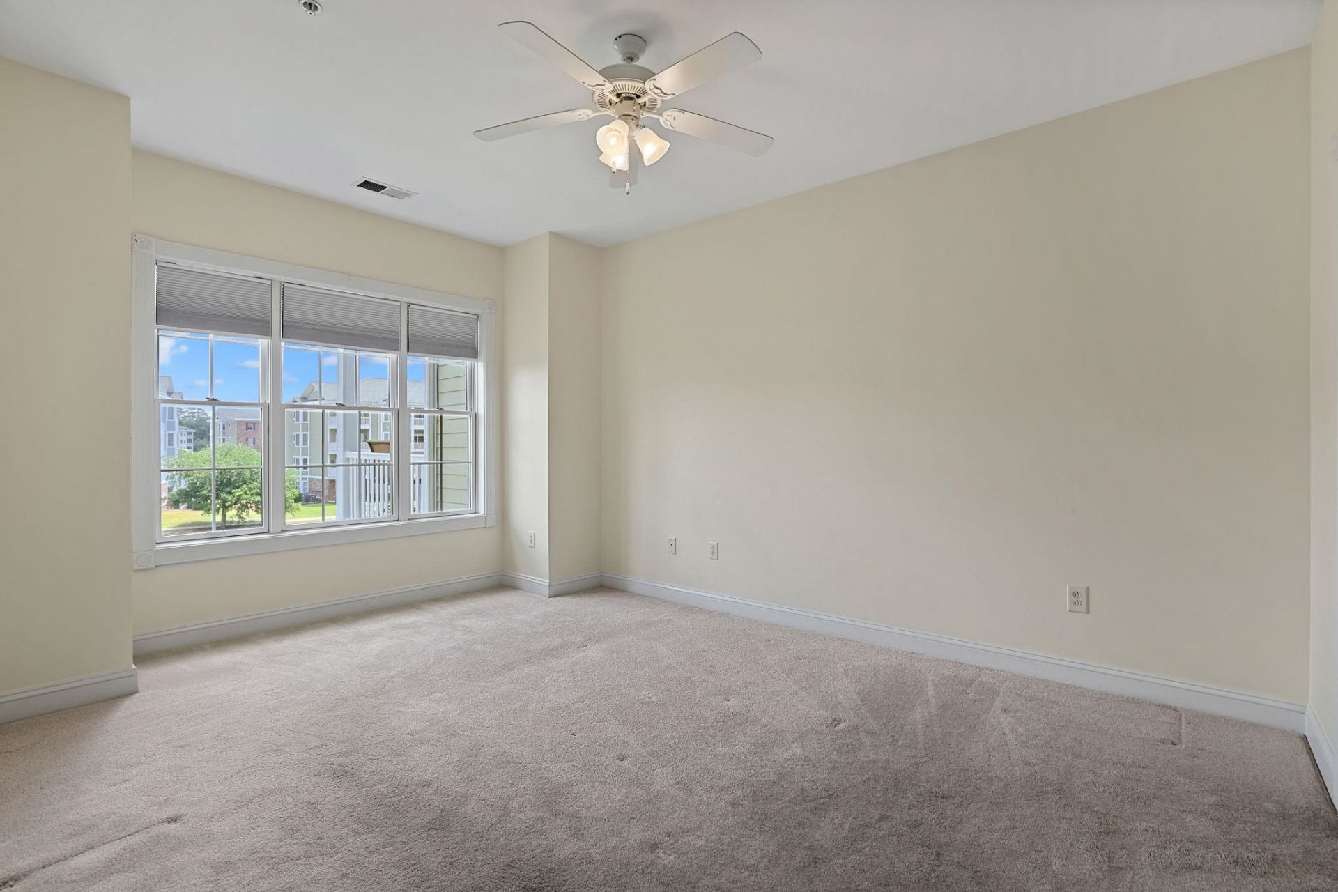 4875 Luster Leaf Circle  Photo 14