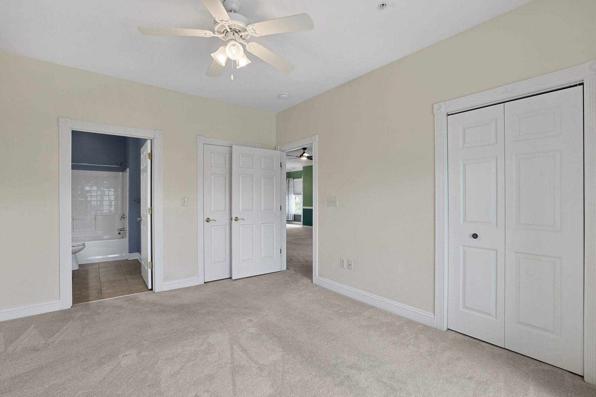 4875 Luster Leaf Circle  Photo 16