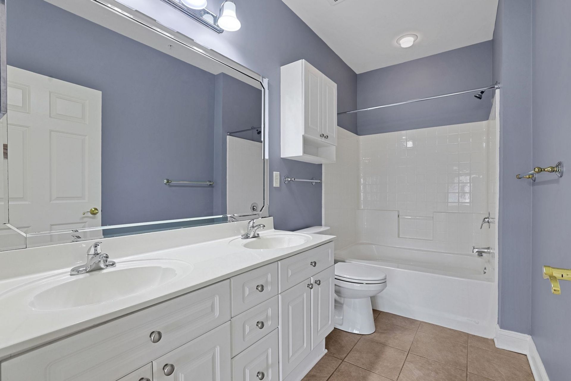 4875 Luster Leaf Circle  Photo 18