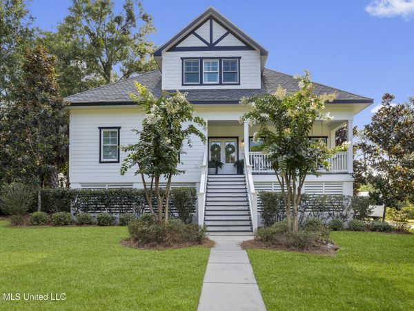 1305 Fort Street, Ocean Springs, MS 39564