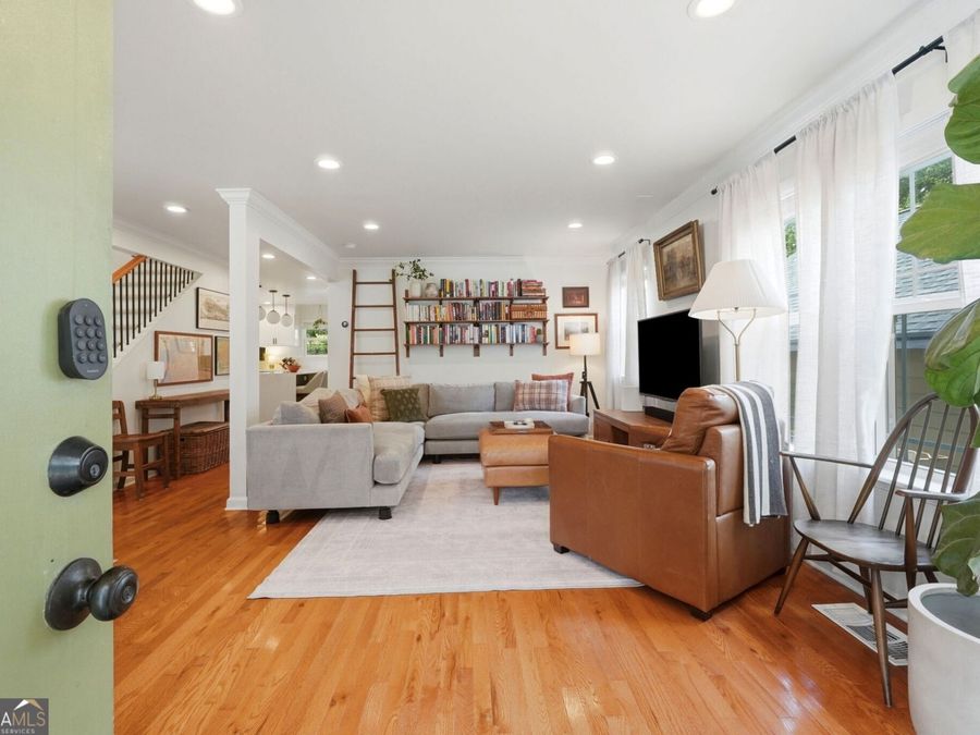 Property Image 8