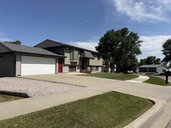 810 Sycamore Street, Rapid City, SD 57701