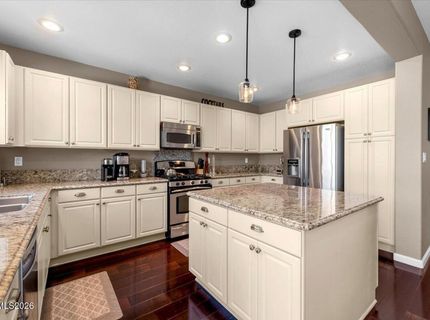 10749 Grayslake Drive, Reno, NV 89521 Photo
