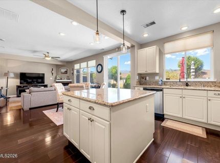 10749 Grayslake Drive, Reno, NV 89521 Photo