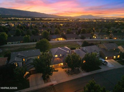10749 Grayslake Drive, Reno, NV 89521 Photo