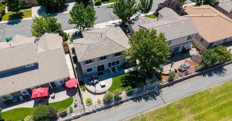 10749 Grayslake Drive, Reno, NV 89521 Photo