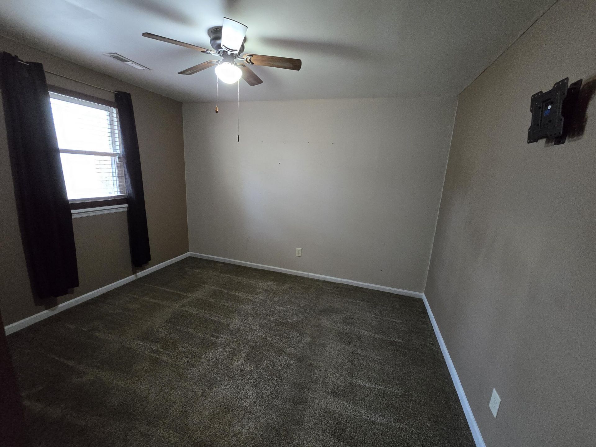 64 Tanbark Court Photo 11