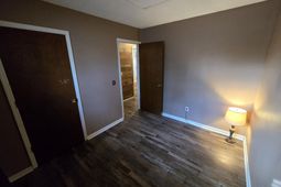 64 Tanbark Court photo 4