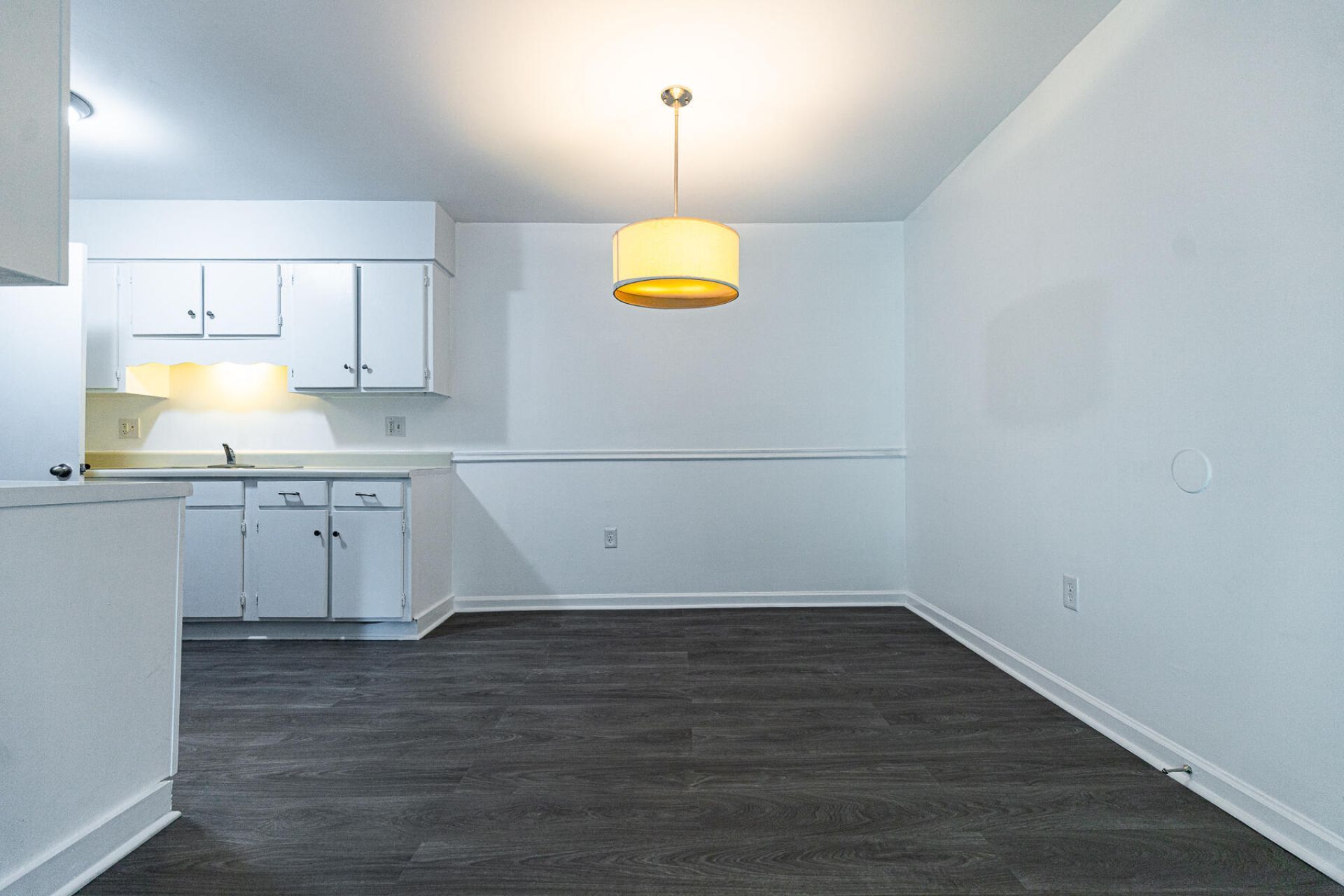 1402 Camp Road Photo 13