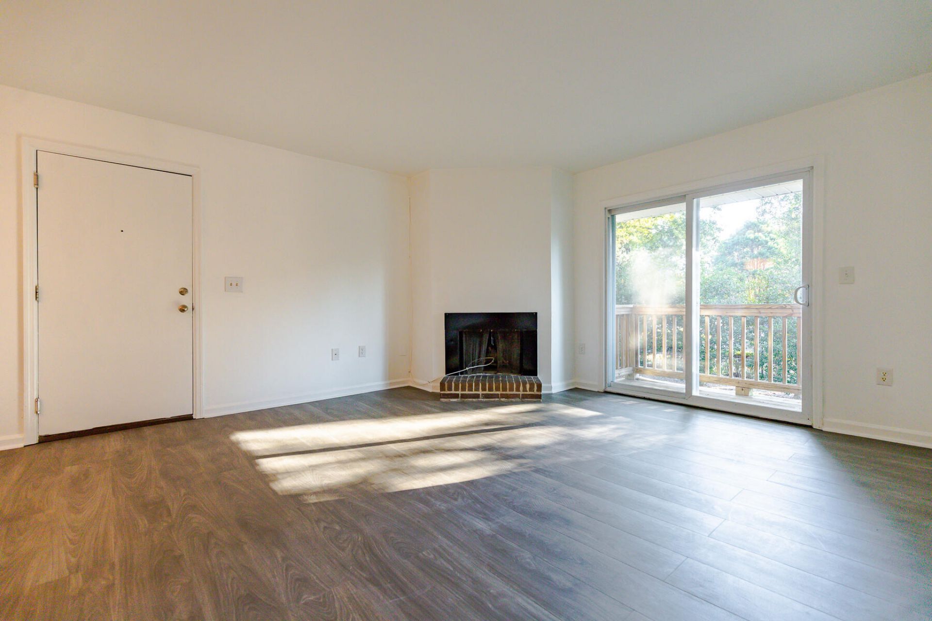 1402 Camp Road Photo 16
