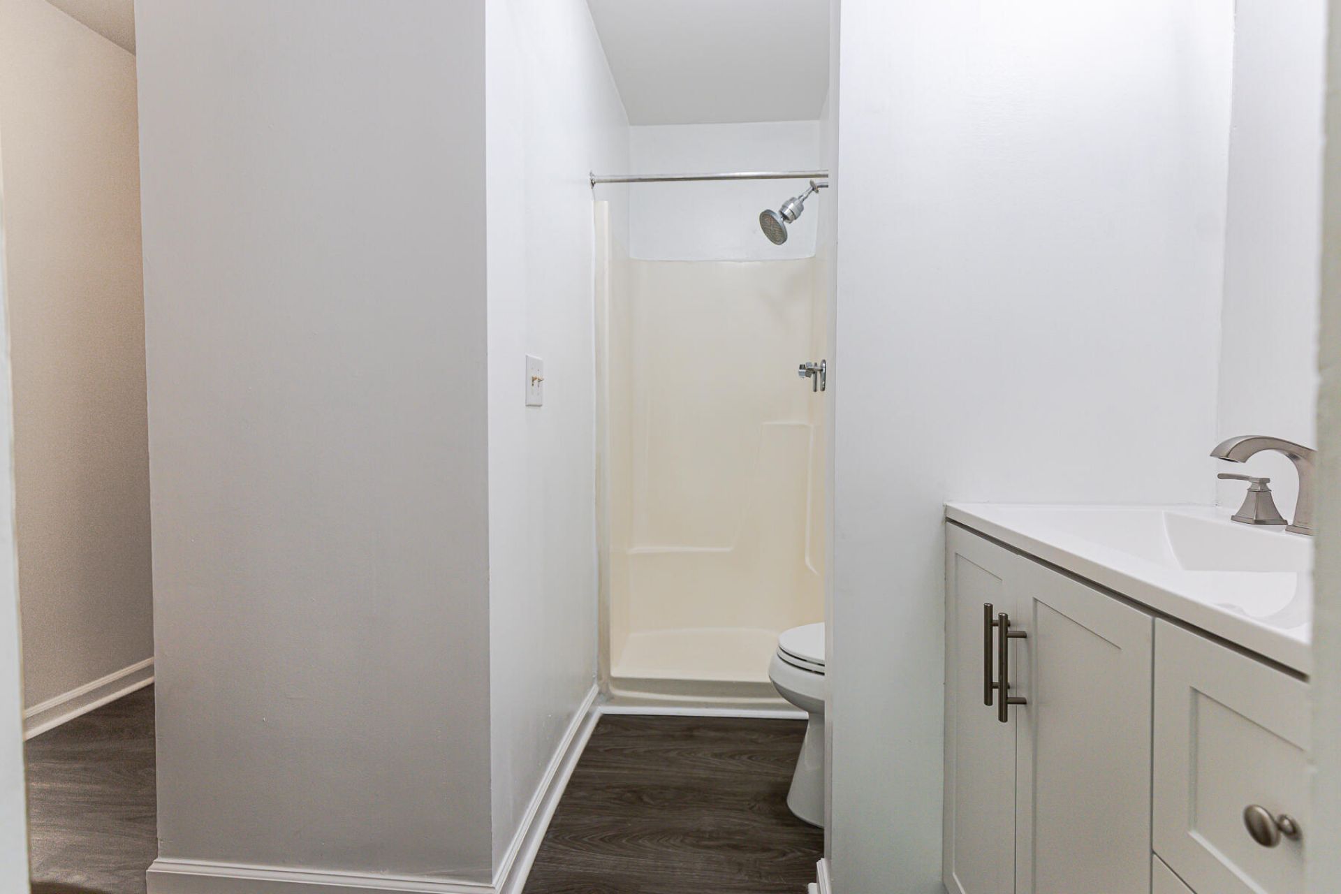 1402 Camp Road Photo 32