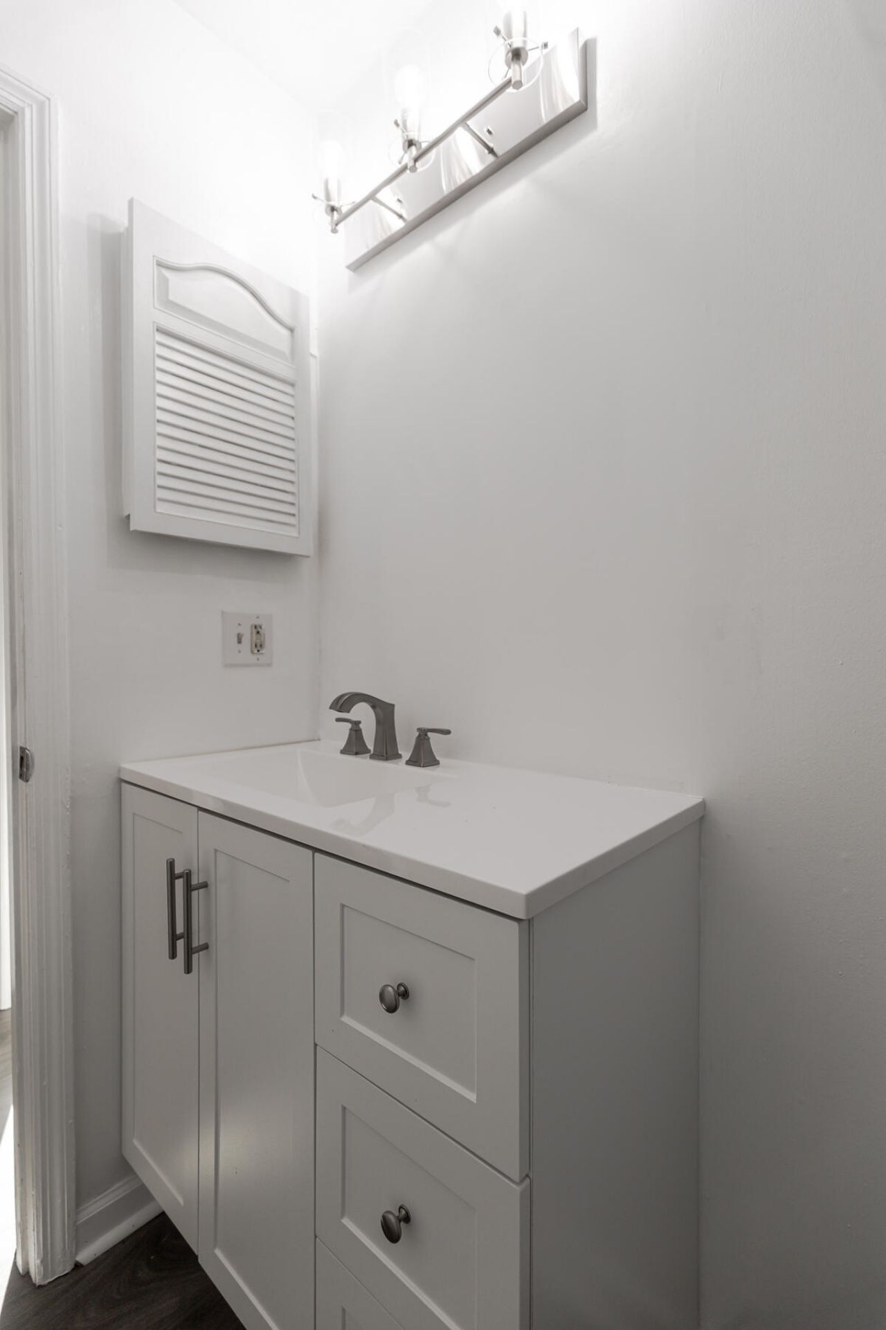 1402 Camp Road Photo 39