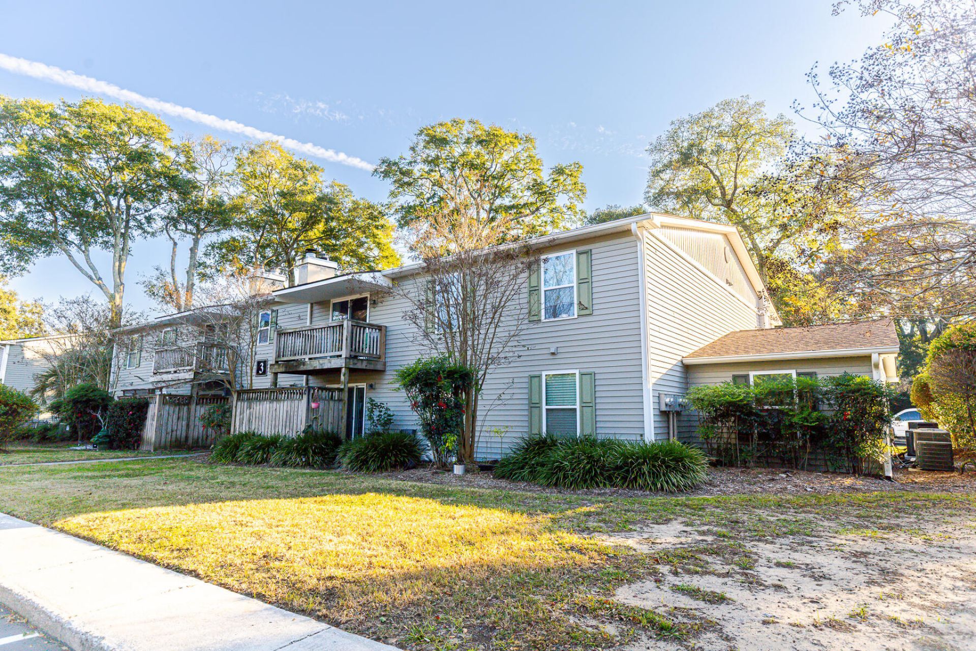 1402 Camp Road Photo 6