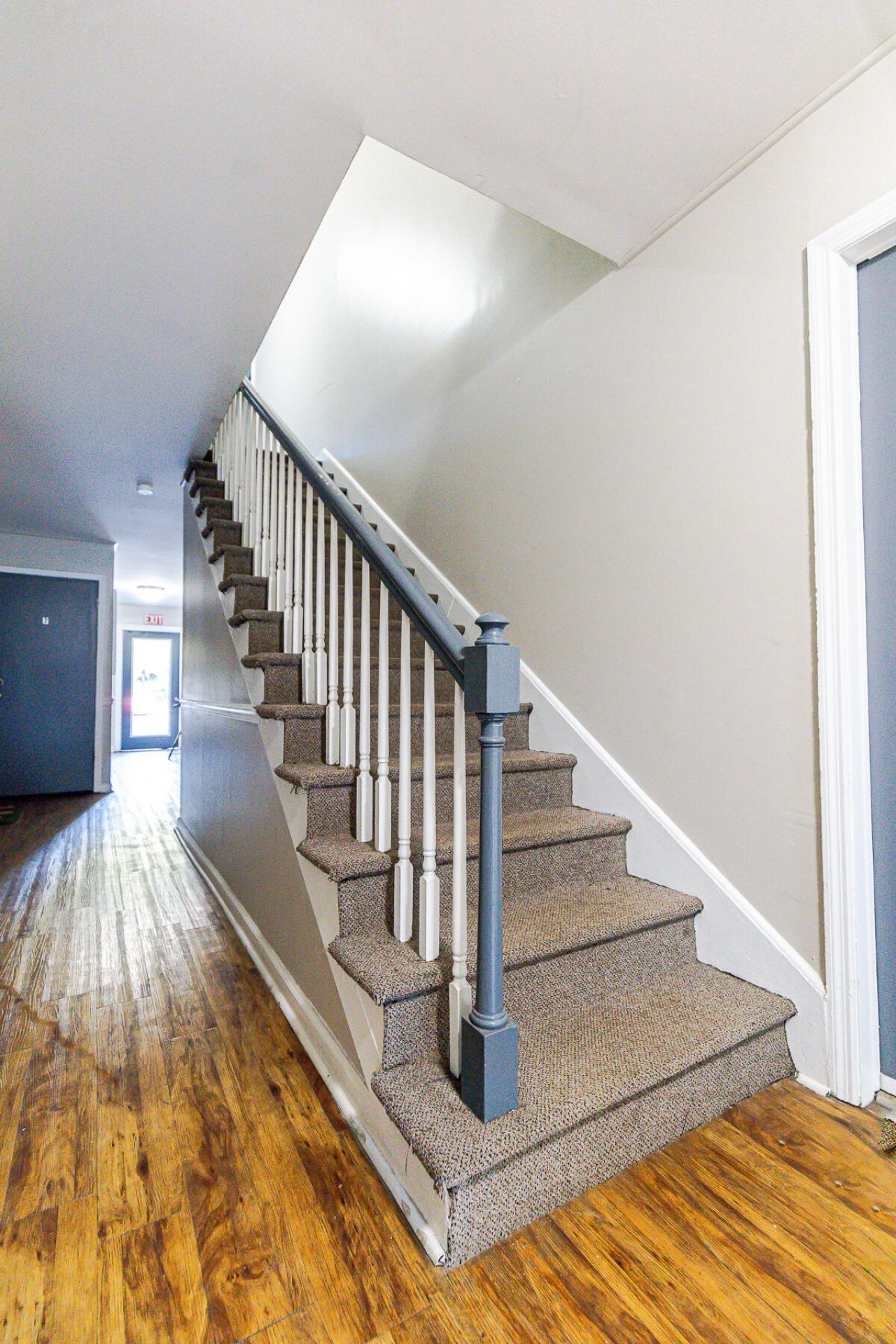 1402 Camp Road Photo 9