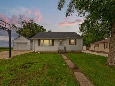 531 1st Street SW, New Richland, MN 56072