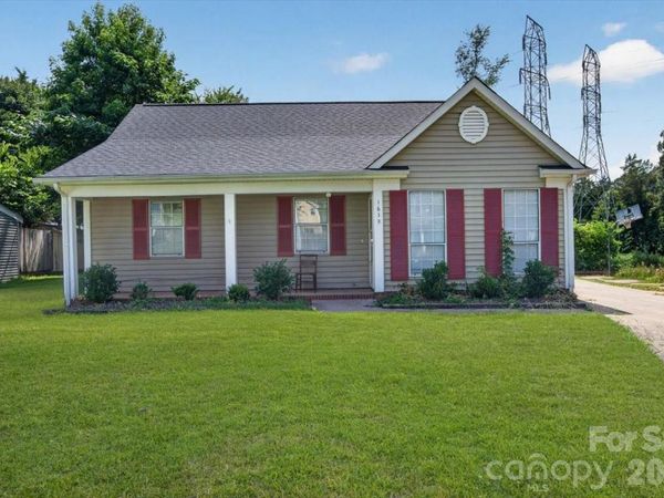 1630 Pamela Lorraine Drive , Charlotte, NC 28213
