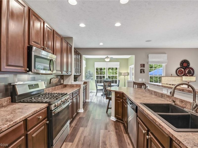 8824 Wheaton Place , North Ridgeville, OH 44039 Photo 17