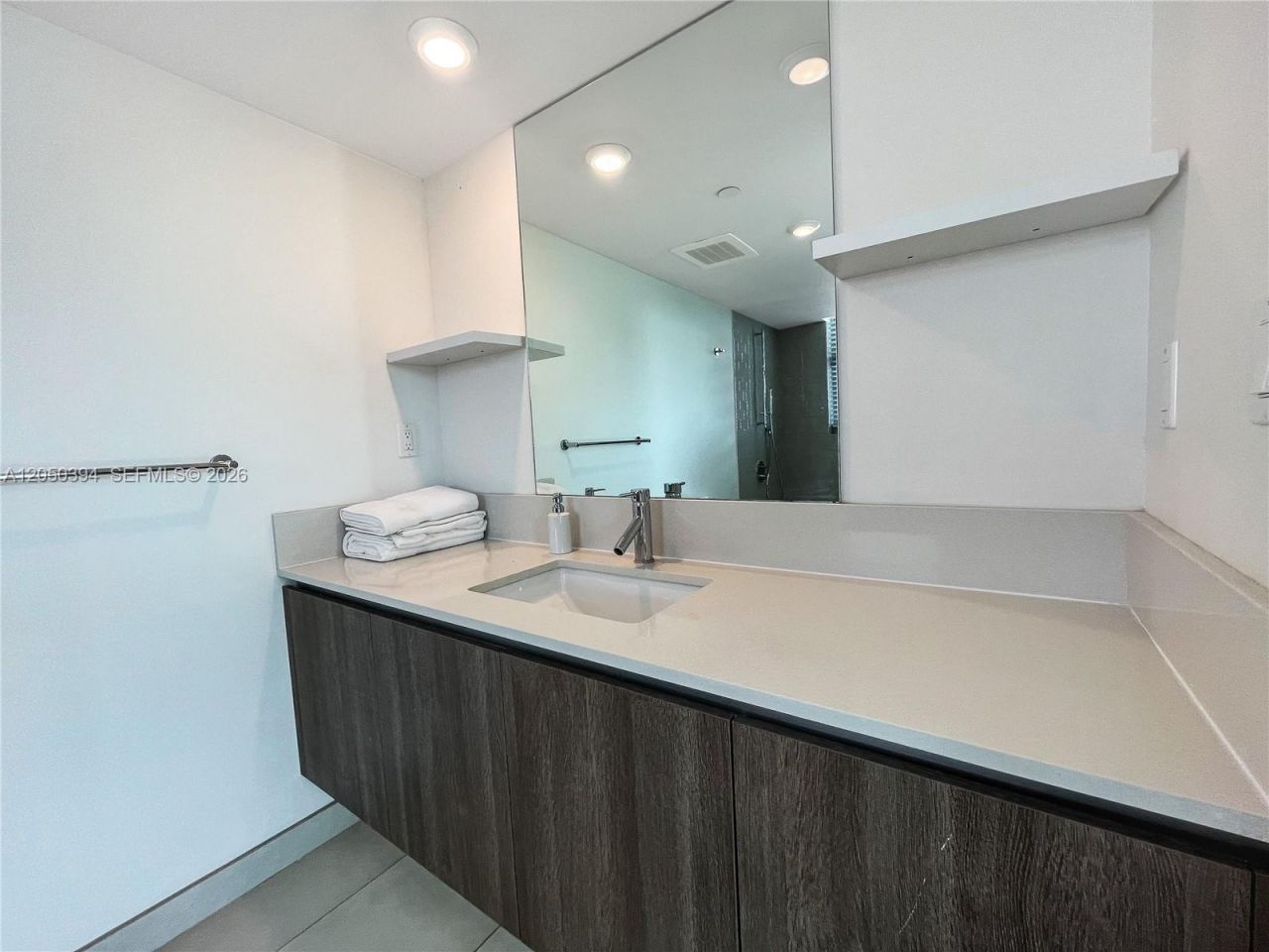 1025 92nd St , Unit 601, Bay Harbor Islands, FL 33154 Photo
