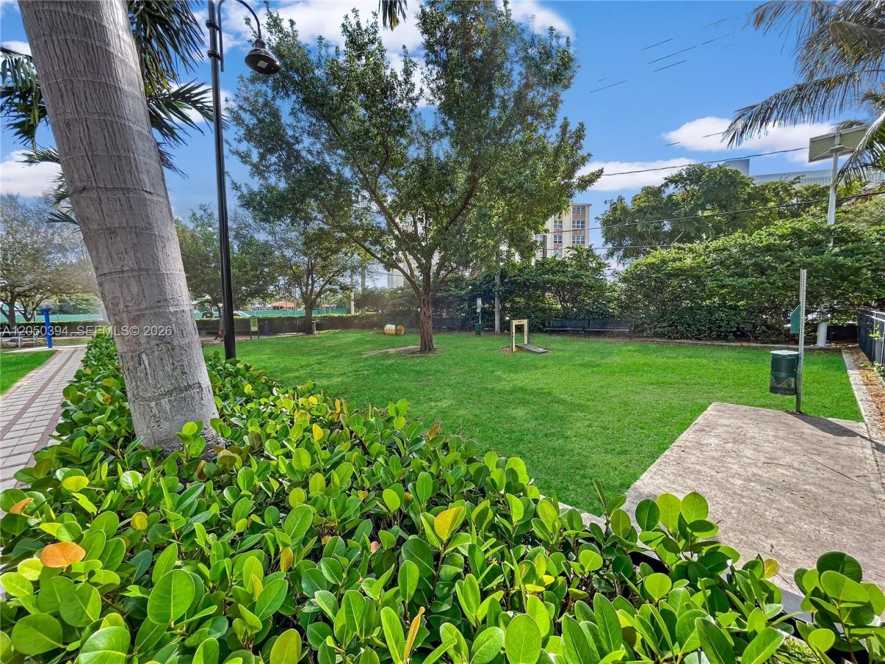 1025 92nd St , Unit 601, Bay Harbor Islands, FL 33154 Photo