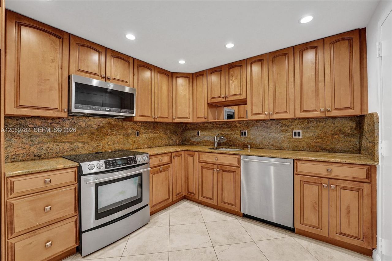 1500 S Ocean Dr , Unit 6F, Hollywood, FL 33019 Photo