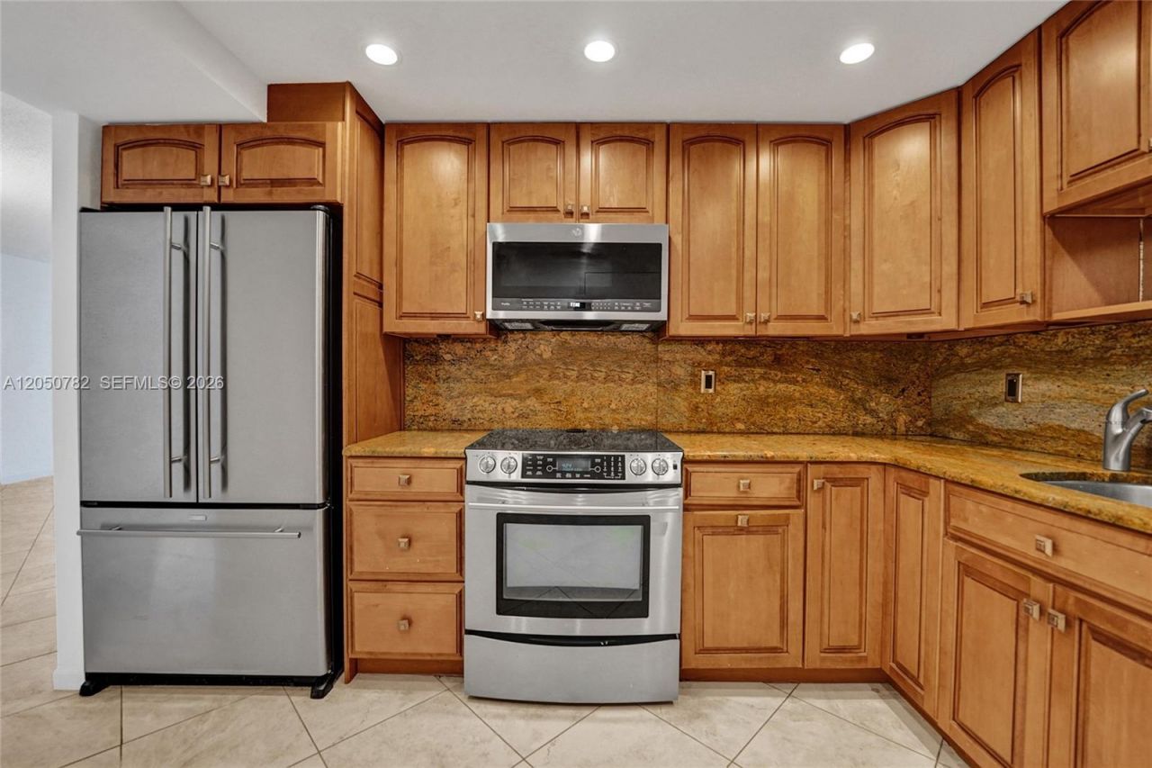 1500 S Ocean Dr , Unit 6F, Hollywood, FL 33019 Photo