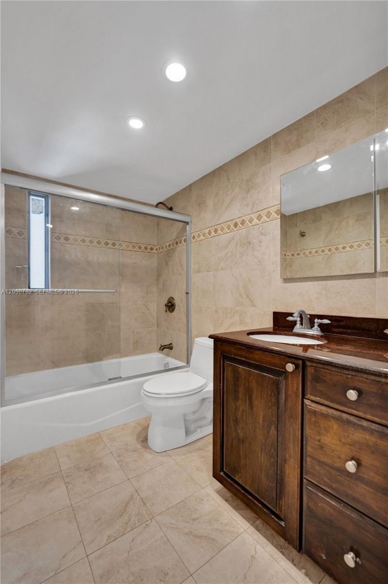 1500 S Ocean Dr , Unit 6F, Hollywood, FL 33019 Photo