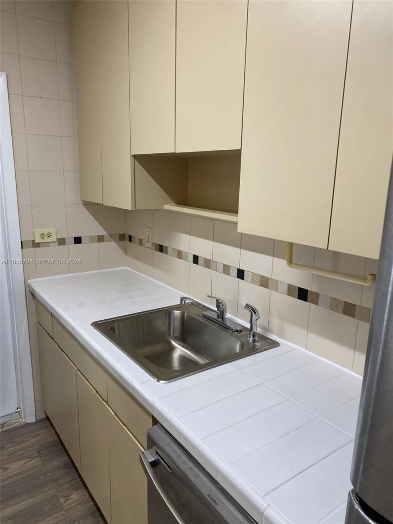 Please Call For Address, Miami Beach, FL 33141 Photo