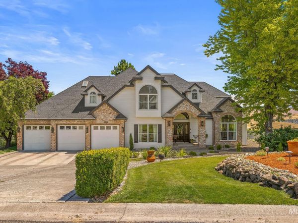 3705 Nicklaus Drive, Clarkston, WA 99403
