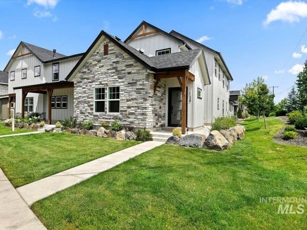 134 N Edgewood Ln, Eagle, ID 83616