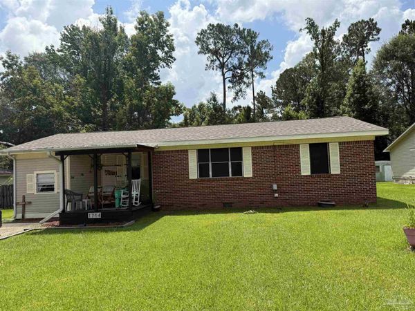 1714 Pine St, Flomaton, AL 36441
