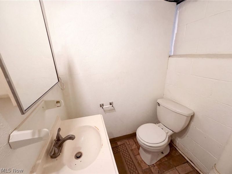 845 E 232nd Street, Euclid, OH 44123 Photo 14