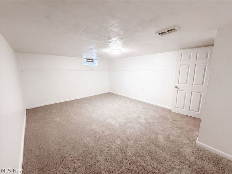 845 E 232nd Street, Euclid, OH 44123 Photo 19