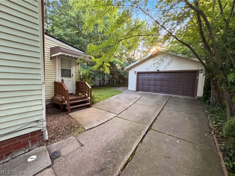 845 E 232nd Street, Euclid, OH 44123 Photo 24