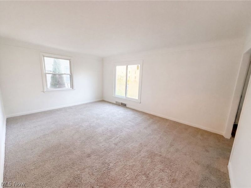 845 E 232nd Street, Euclid, OH 44123 Photo 4