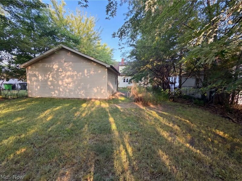 845 E 232nd Street, Euclid, OH 44123 Photo 5