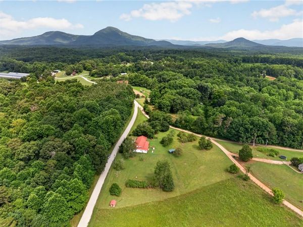 247 Amys Ford Trail , Cleveland, GA 30528