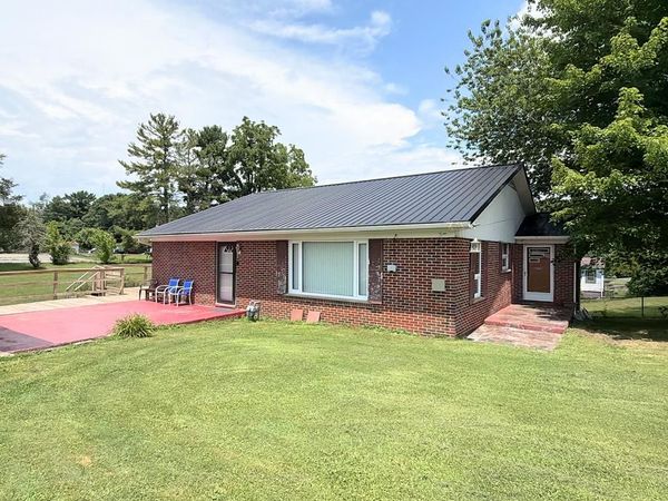 129 Crab Orchard Avenue, BECKLEY, WV 25801