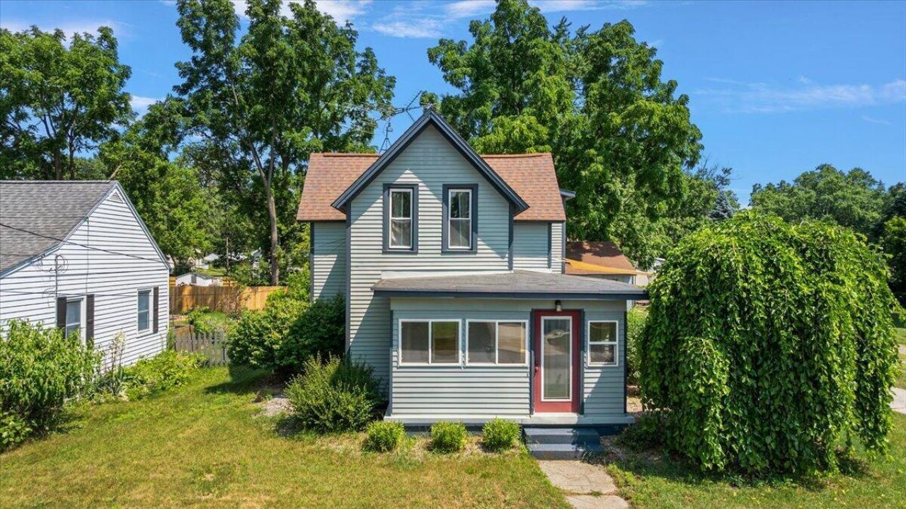 903 Cogswell Street Nw, Grand Rapids, MI 49544 Main Photo