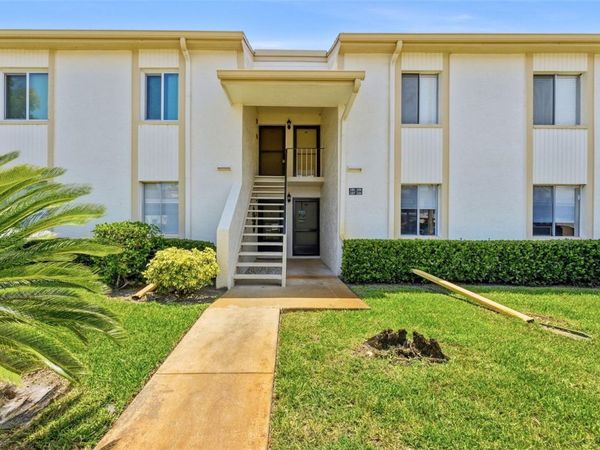 126 CYPRESS COURT , Unit 26, OLDSMAR, FL 34677