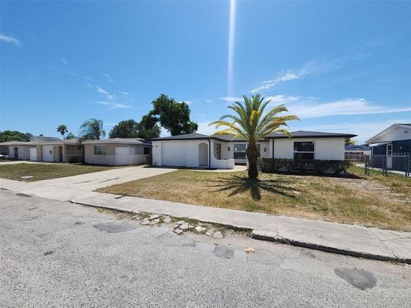 1153 VIKING DRIVE , HOLIDAY, FL 34691