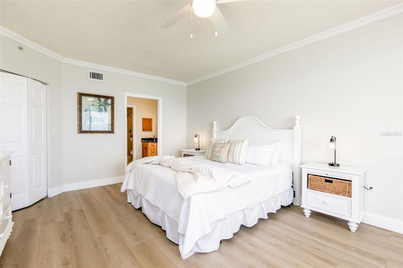 16450 Gulf Boulevard, Unit 762, Redington Beach, FL 33708 Photo