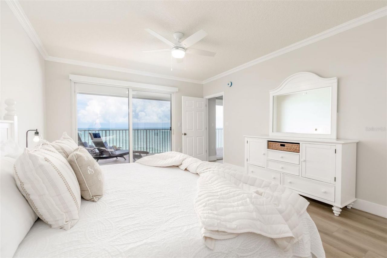 16450 Gulf Boulevard, Unit 762, Redington Beach, FL 33708 Photo