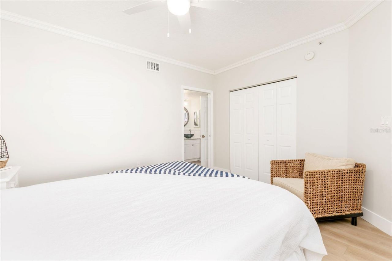 16450 Gulf Boulevard, Unit 762, Redington Beach, FL 33708 Photo