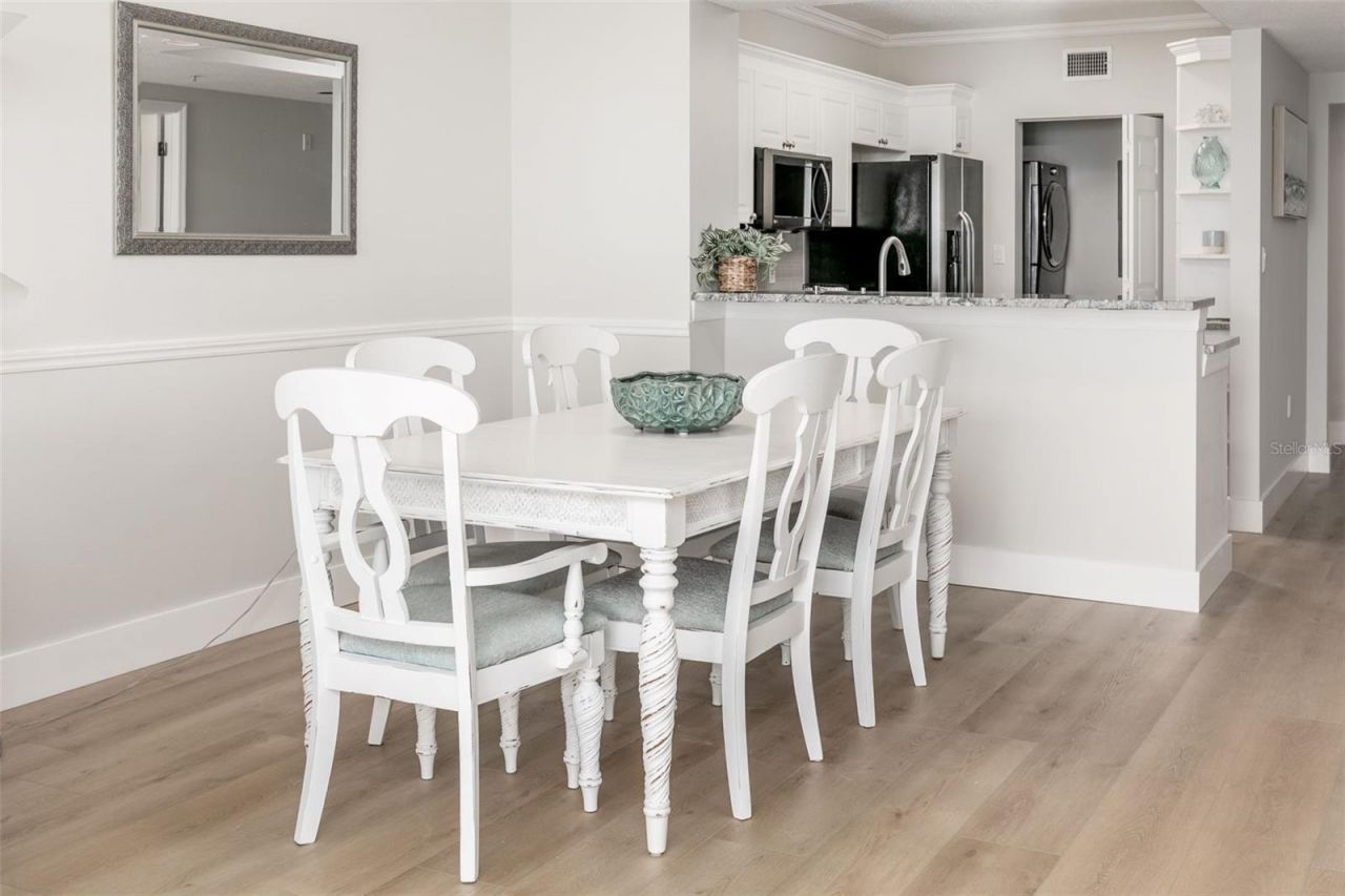 16450 Gulf Boulevard, Unit 762, Redington Beach, FL 33708 Photo