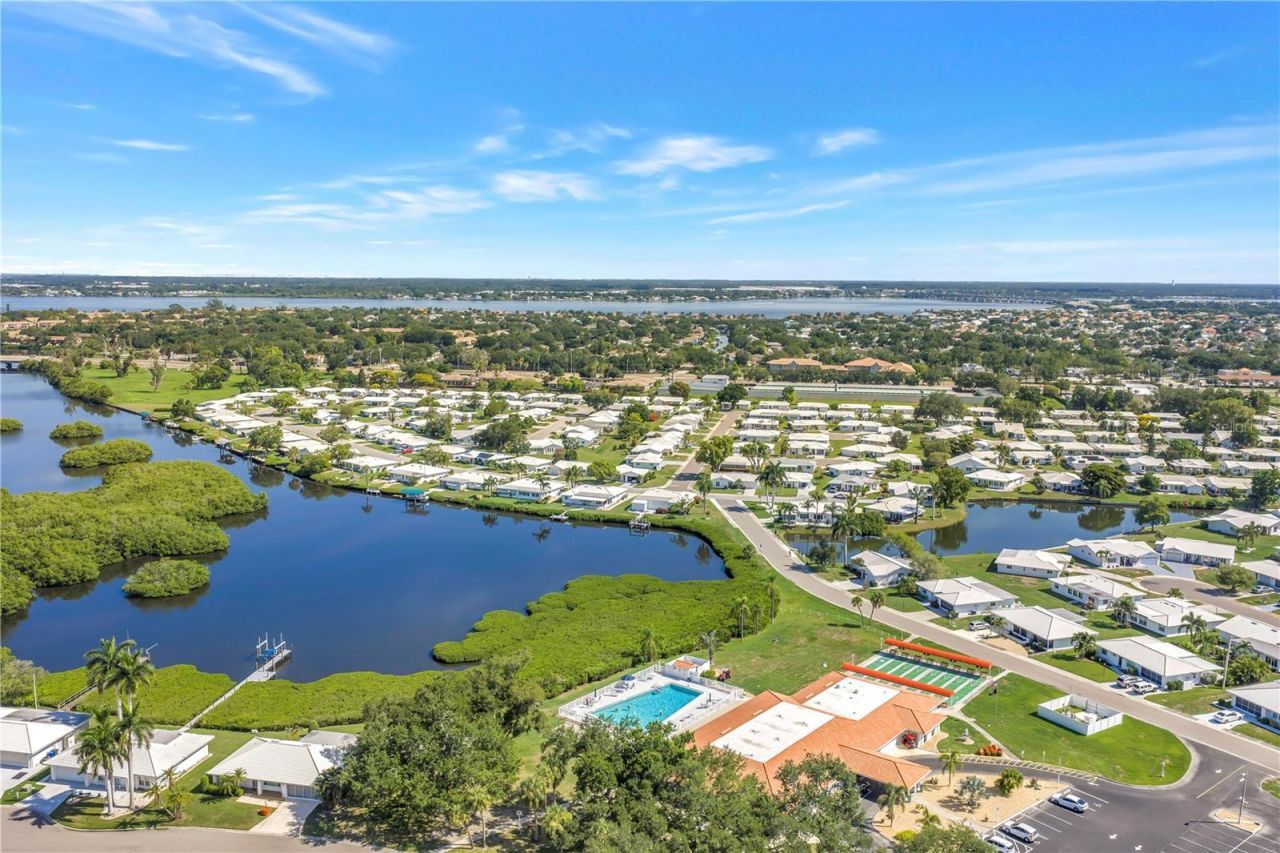802 Buttonwood Drive , Bradenton, FL 34208 Photo