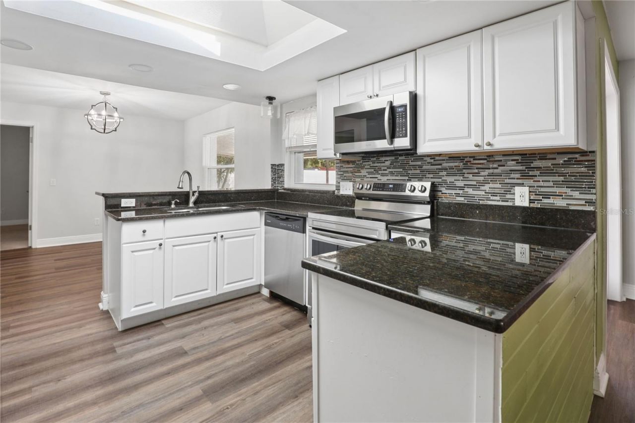 5311 Jennifer Place, Orlando, FL 32807 Photo