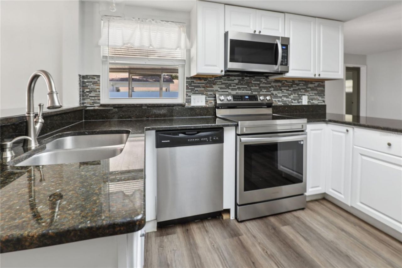 5311 Jennifer Place, Orlando, FL 32807 Photo